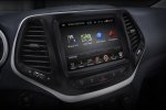 Picture of 2015 Jeep Cherokee Limited 4WD Dashboard Screen