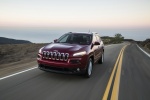 Picture of 2016 Jeep Cherokee Latitude in Deep Cherry Red Crystal Pearlcoat