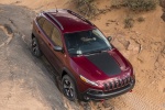 Picture of 2016 Jeep Cherokee Trailhawk 4WD in Deep Cherry Red Crystal Pearlcoat