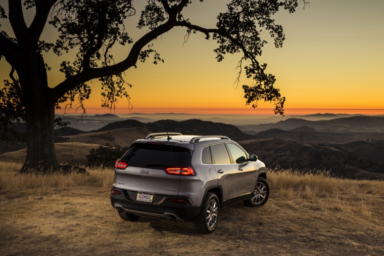 2017 Jeep Cherokee Limited 4WD Picture