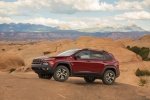 Picture of 2017 Jeep Cherokee Trailhawk 4WD in Deep Cherry Red Crystal Pearlcoat