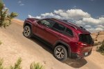 Picture of 2017 Jeep Cherokee Trailhawk 4WD in Deep Cherry Red Crystal Pearlcoat