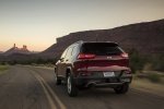 Picture of 2017 Jeep Cherokee Limited 4WD in Deep Cherry Red Crystal Pearlcoat