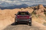 Picture of 2017 Jeep Cherokee Trailhawk 4WD in Deep Cherry Red Crystal Pearlcoat