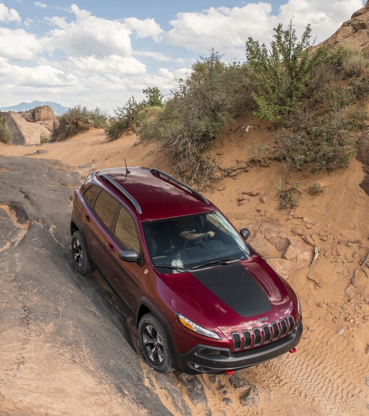 2018 Jeep Cherokee Trailhawk 4WD Picture