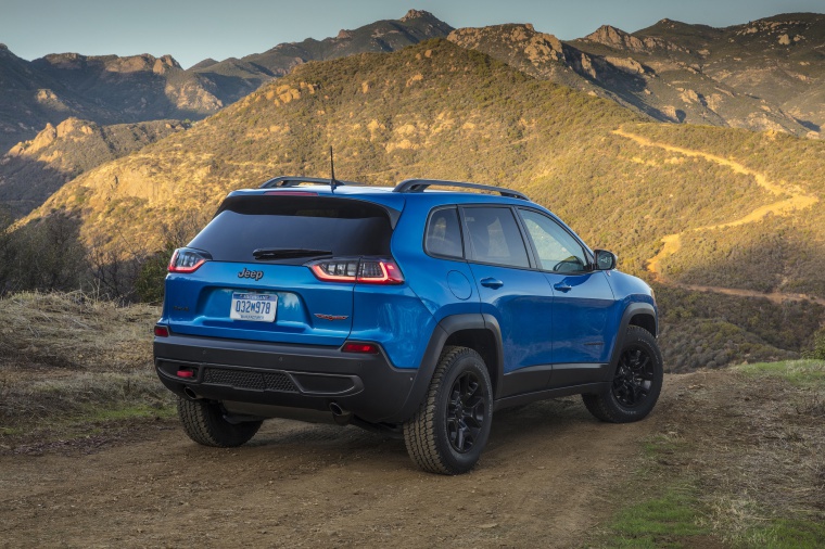 2019 Jeep Cherokee Trailhawk 4WD Picture