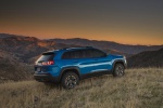 Picture of 2019 Jeep Cherokee Trailhawk 4WD in Hydro Blue Pearlcoat