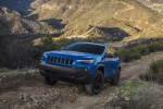 Picture of 2019 Jeep Cherokee Trailhawk 4WD in Hydro Blue Pearlcoat