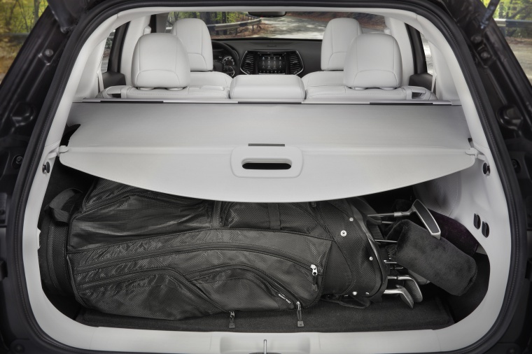 2020 Jeep Cherokee Limited 4WD Trunk Picture