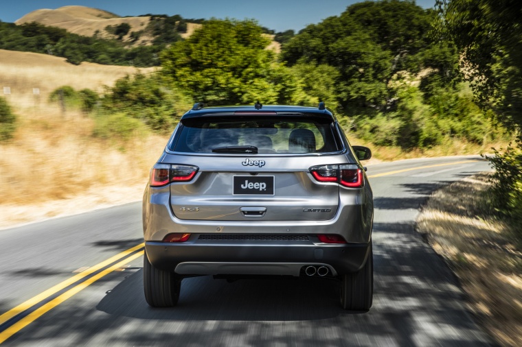 2018 Jeep Compass Limited 4WD Picture