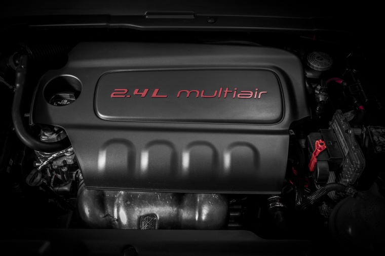 2018 Jeep Compass Limited 4WD 2.4-liter 4-cylinder Engine Picture