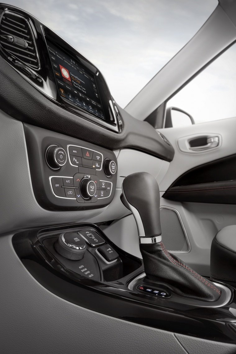 2018 Jeep Compass Limited 4WD Center Stack Picture