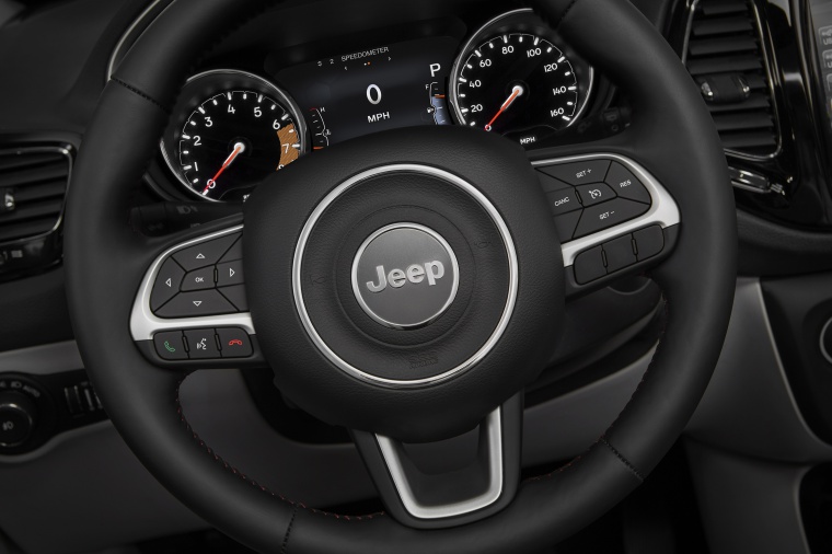 2020 Jeep Compass Limited 4WD Steering-Wheel Picture