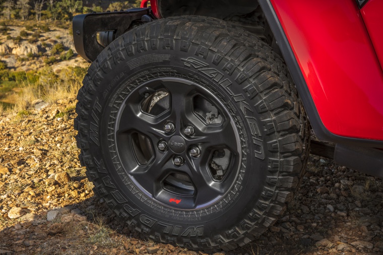 2020 Jeep Gladiator Crew Cab Rubicon 4WD Rim Picture