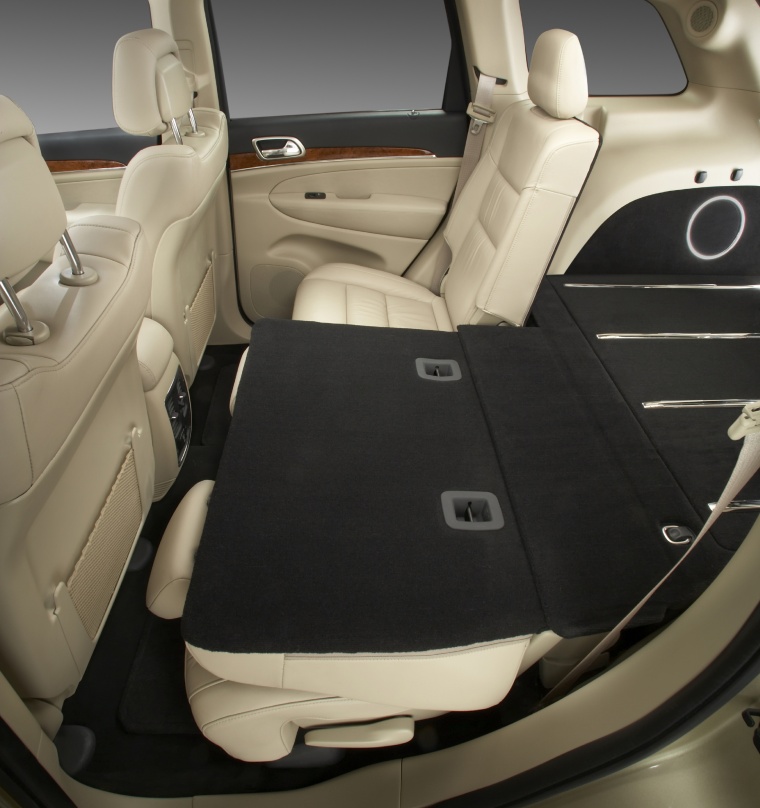 2012 Jeep Grand Cherokee Rear Seats Folded Picture