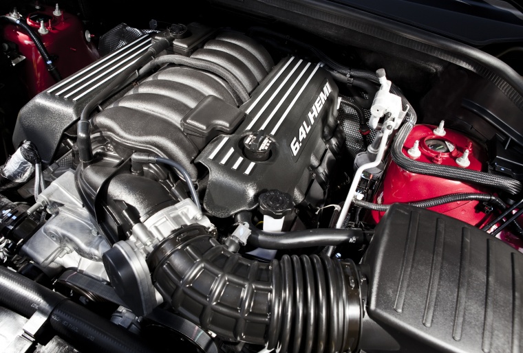 2012 Jeep Grand Cherokee SRT8 4WD 6.4-liter V8 Hemi Engine Picture