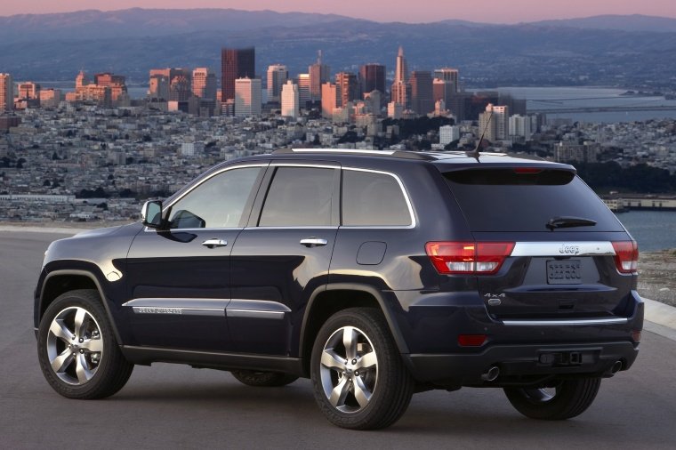 2013 Jeep Grand Cherokee Overland 4WD Picture
