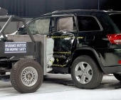 2014 Jeep Grand Cherokee IIHS Side Impact Crash Test Picture