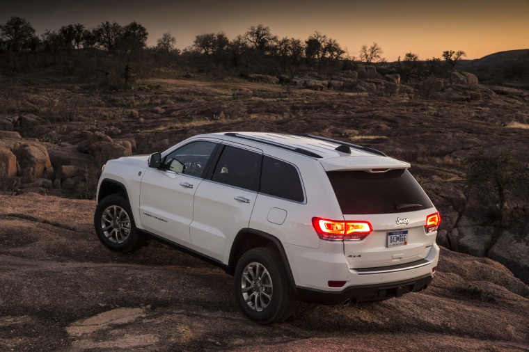 2015 Jeep Grand Cherokee Limited 4WD Picture