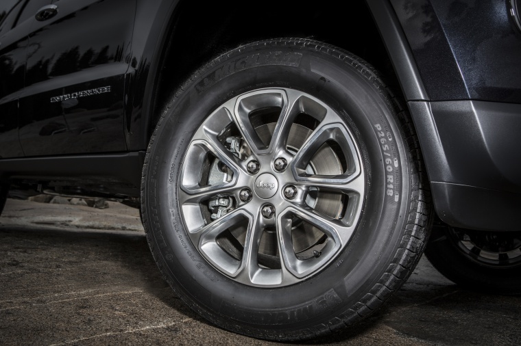 2015 Jeep Grand Cherokee Limited Diesel 4WD Rim Picture