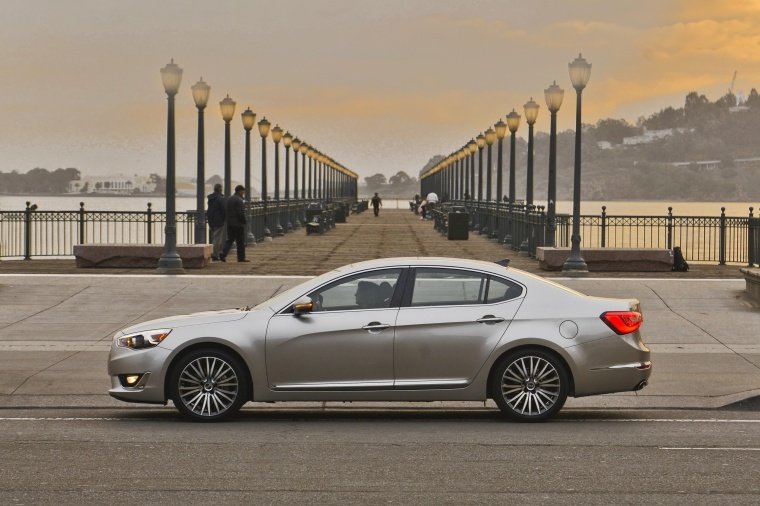 2014 Kia Cadenza Picture