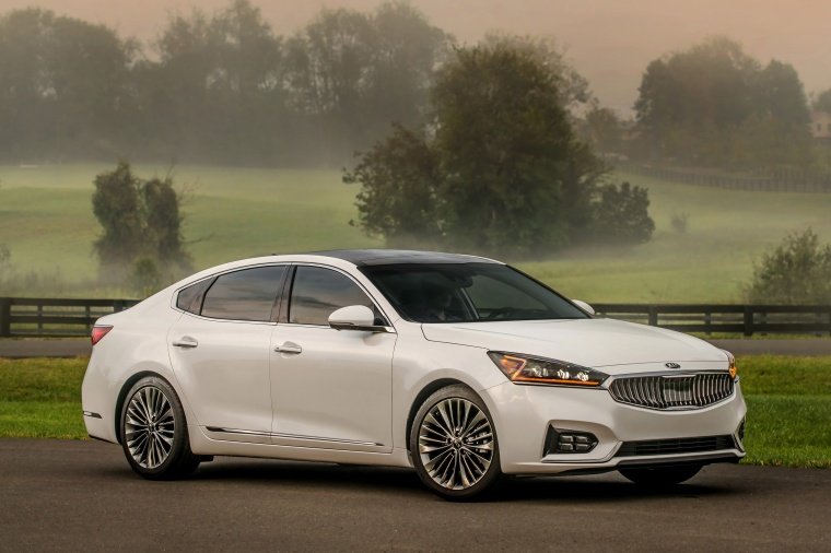 2017 Kia Cadenza Limited Picture