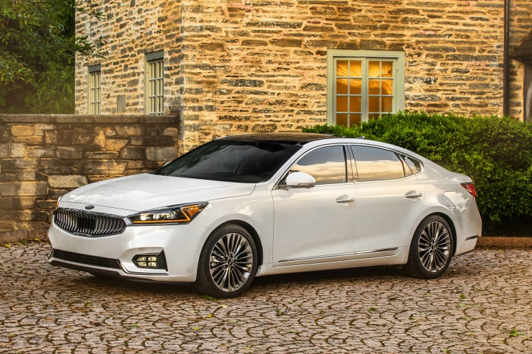 2017 Kia Cadenza Limited Picture