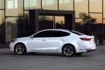 Picture of 2017 Kia Cadenza in Snow White Pearl