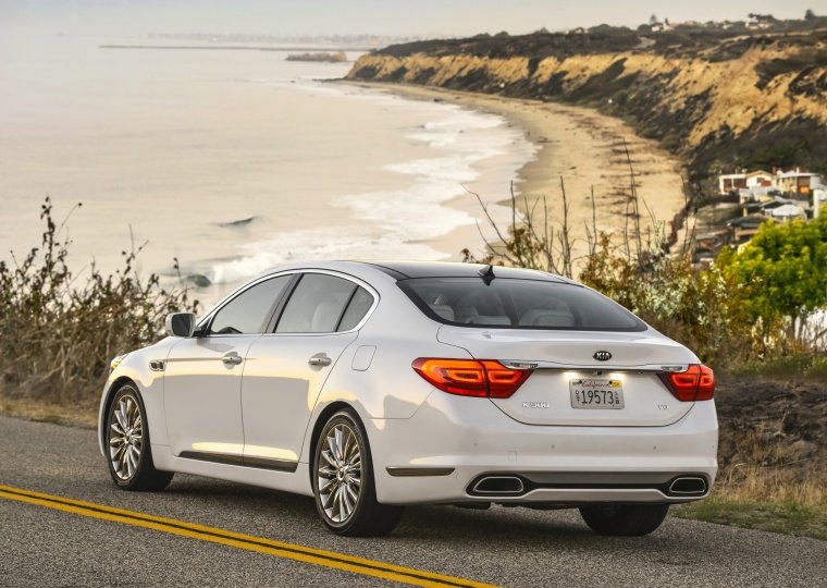 2015 Kia K900 Picture