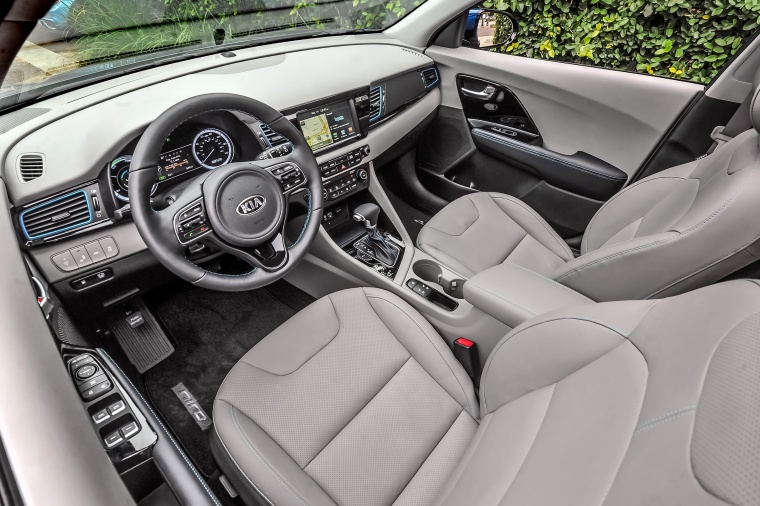 2018 Kia Niro Touring Hybrid Front Seats Picture