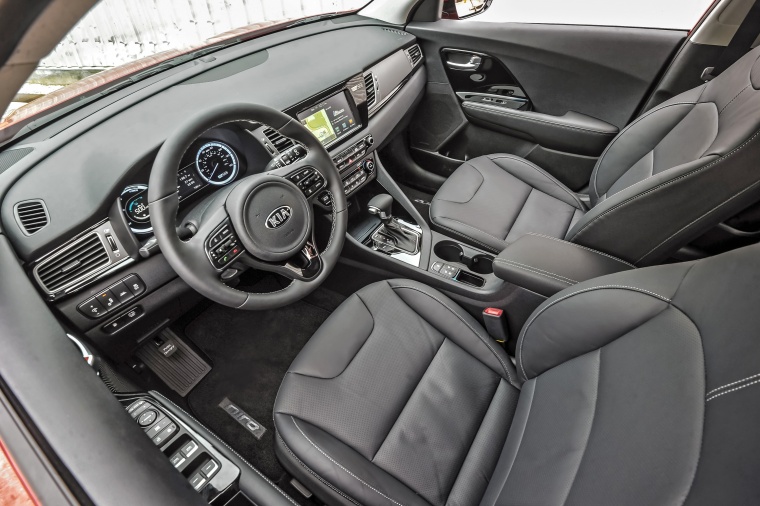 2018 Kia Niro Touring Hybrid Interior Picture