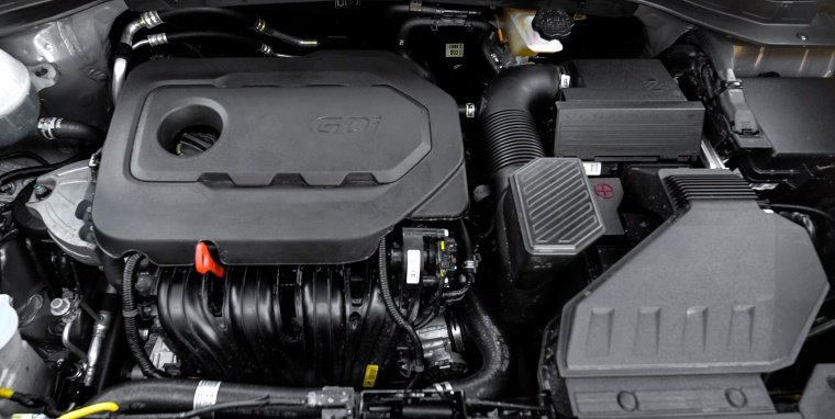 2019 Kia Sportage EX 2.4-liter 4-cylinder Engine Picture