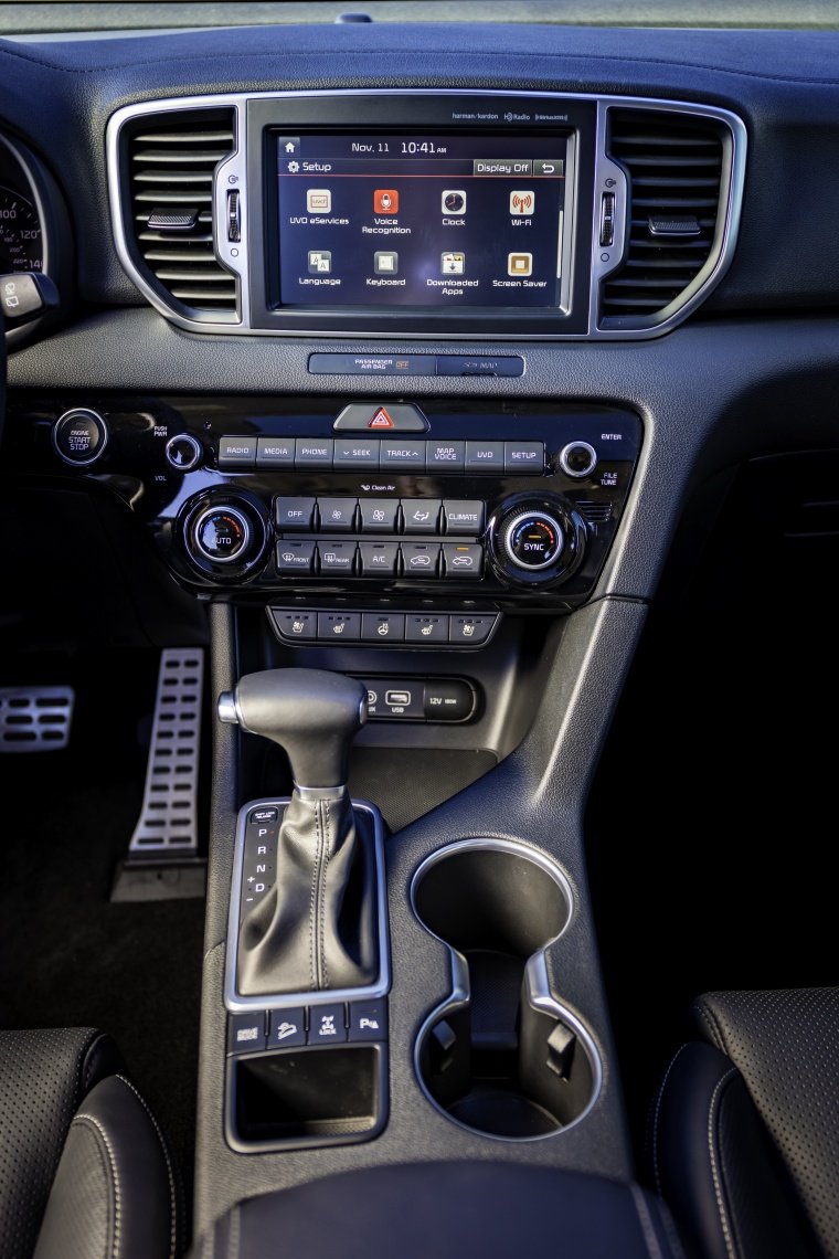 2019 Kia Sportage SX Turbo Center Stack Picture