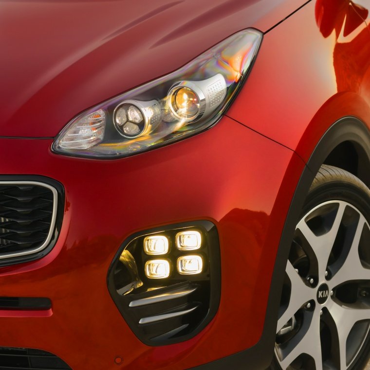 2019 Kia Sportage SX Turbo Headlight Picture