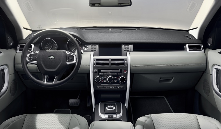 2016 Land Rover Discovery Sport HSE Luxury Cockpit Picture