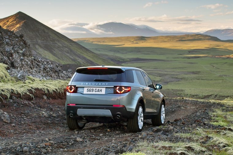 2017 Land Rover Discovery Sport HSE Luxury Picture