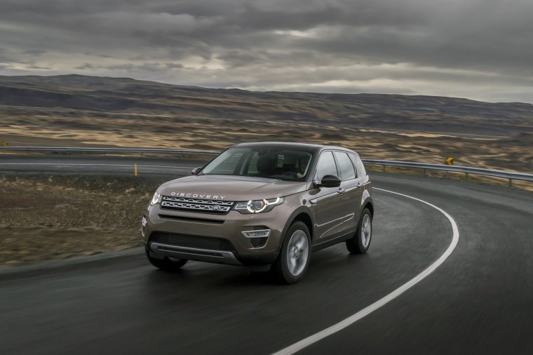 2017 Land Rover Discovery Sport HSE Luxury Picture