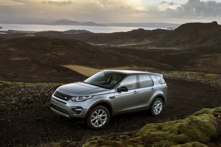 2018 Land Rover Discovery Sport HSE Luxury Picture