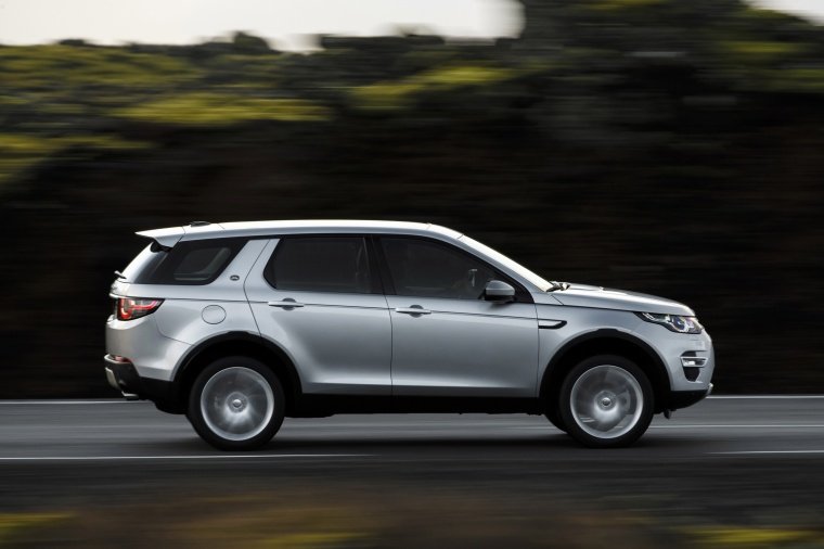 2018 Land Rover Discovery Sport HSE Luxury Picture