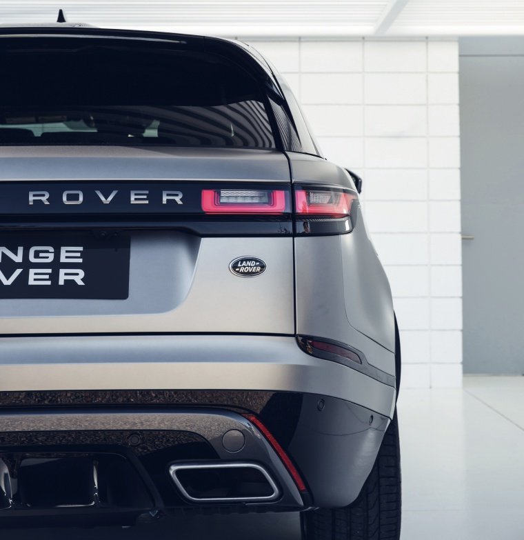 2018 Land Rover Range Rover Velar P380 HSE R-Dynamic Tail Light Picture