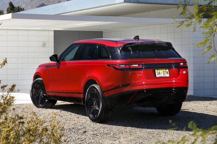 2019 Land Rover Range Rover Velar P250 SE R-Dynamic Picture