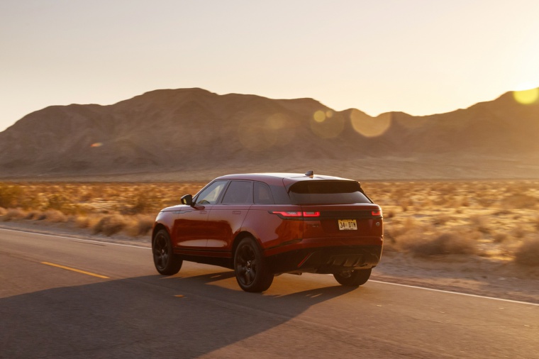 2019 Land Rover Range Rover Velar P250 SE R-Dynamic Picture