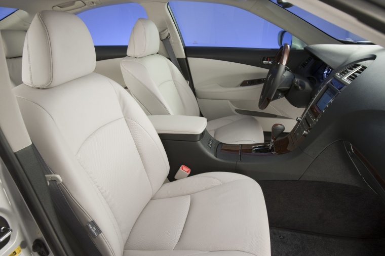 2011 Lexus ES 350 Front Seats Picture