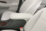 Picture of 2012 Lexus ES 350 Center Armrest