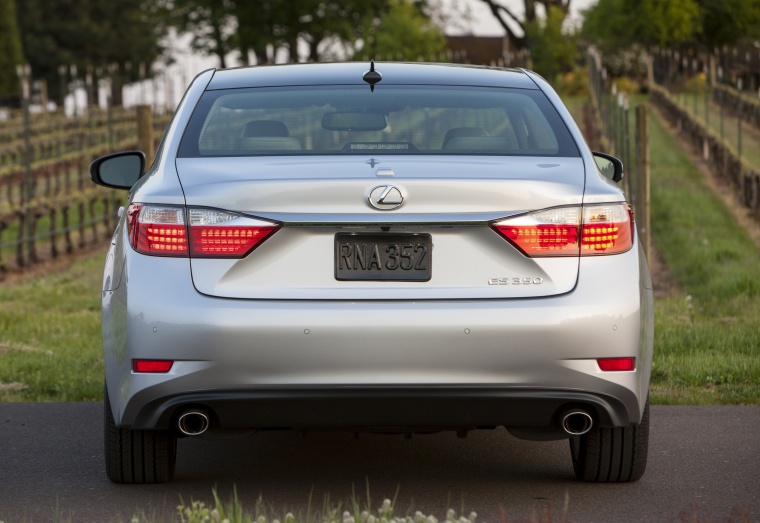 2013 Lexus ES 350 Sedan Picture