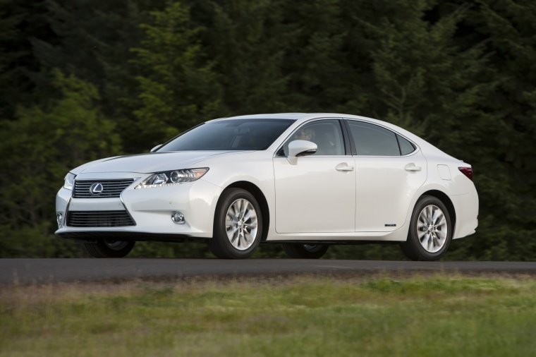2013 Lexus ES 300h Hybrid Sedan Picture