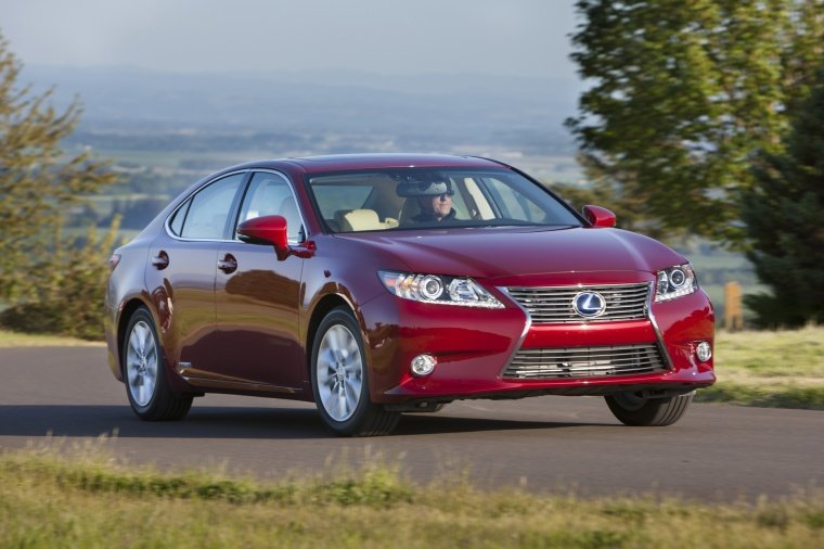 2013 Lexus ES 300h Hybrid Sedan Picture
