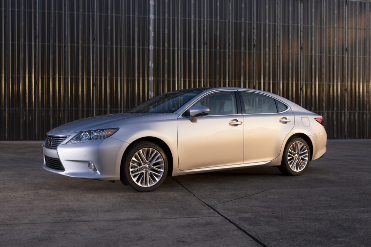 2013 Lexus ES 350 Sedan Picture