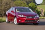 Picture of 2013 Lexus ES 300h Hybrid Sedan in Matador Red Mica