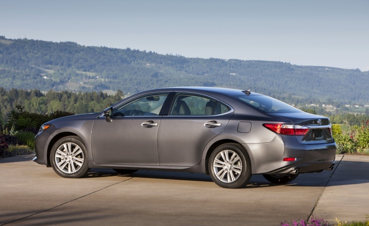 2015 Lexus ES 350 Sedan Picture